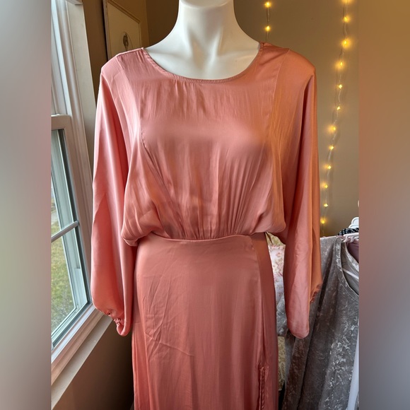 ASTR Midi Long Sleeve Coral Dress - Picture 3 of 12